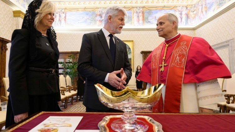 catholicnews1's tweet image. Pope Leo XIV Received the President of the #Czech Republic, Petr Pavel - VIDEO
catholicnewsworld.com/2026/01/pope-l…