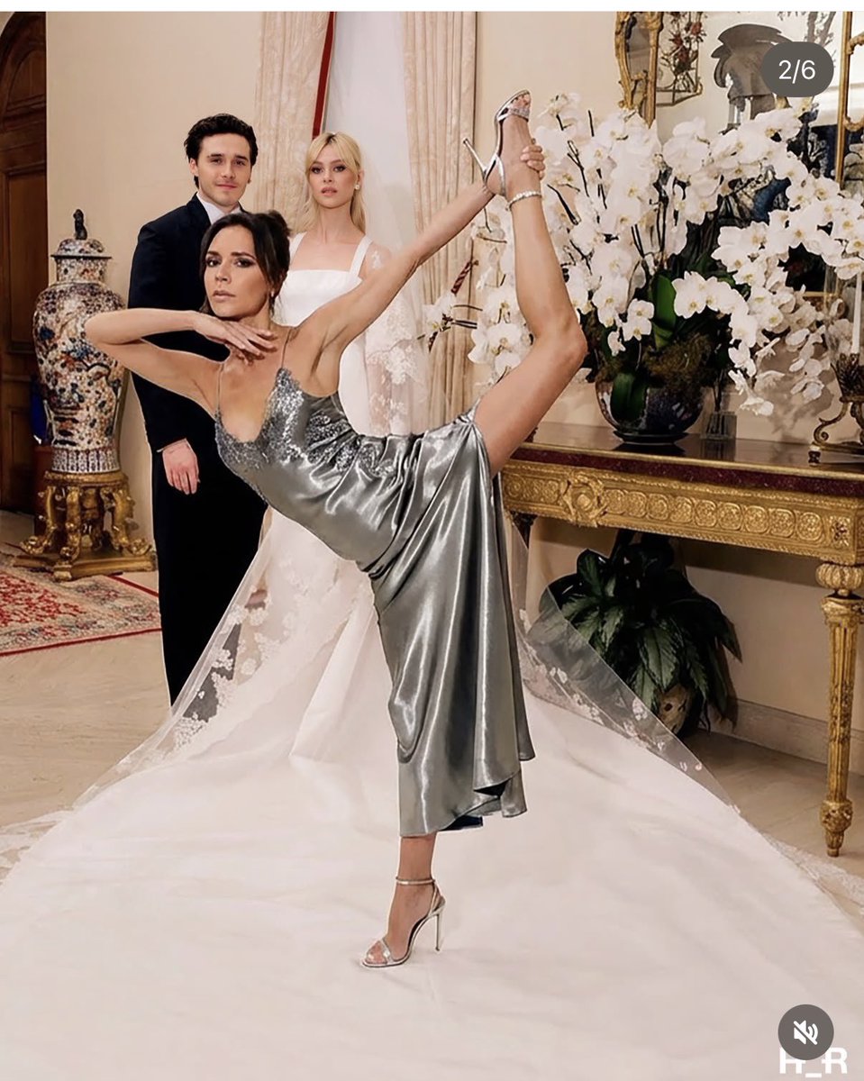 ViQueenie's tweet image. OMG I can’t with the Memes!!

I❤️VB

#CelebNews