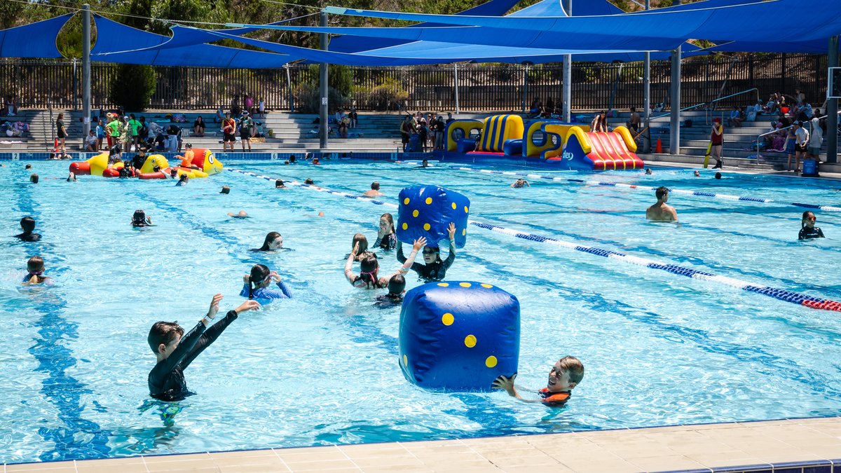 TownOfCambridge's tweet photo. Thank you to everyone who joined us at Celebrate Summer Festival at Bold Park Aquatic. From giant inflatables and face painting to DJ beats and poolside fun, the centre was buzzing all afternoon. 💦😎

📷 View the full photo gallery: https://t.co/UyrzweTpF8 https://t.co/FIejdZiobJ