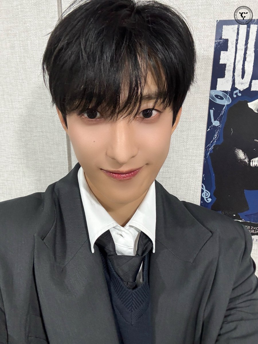 kyeominori's tweet image. DXS SERENADE 'LIVE IN BLUE' FAN PARTY BEHIND #도겸 #DOKYEOM