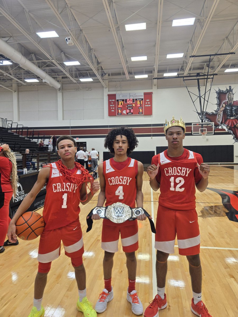 Crosby Basketball tweet media