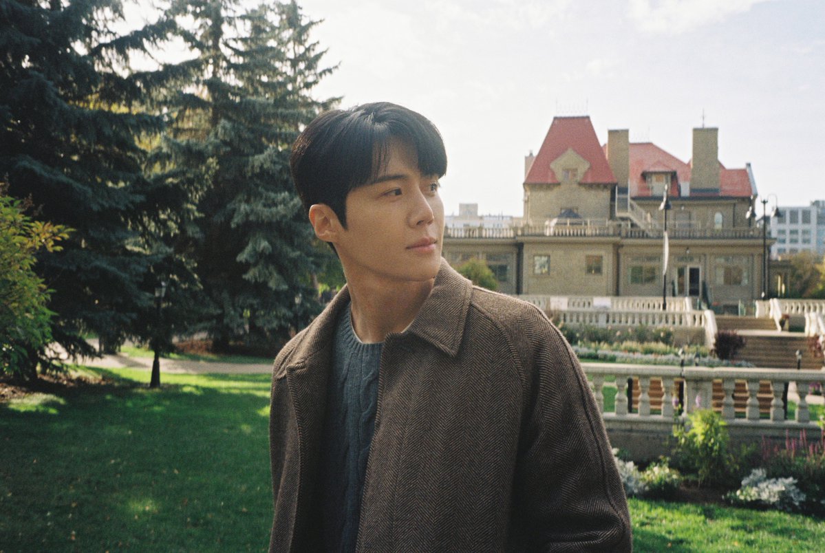 midseonnmar's tweet image. joo hojin and his film rolls…..the old money vibe is STRONG there my god…

#CanThisLoveBeTranslated