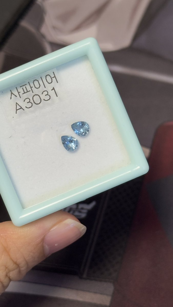 아쿠아마린 더 사서 하프이터너티링 만들고 싶은데 좋은 디자인 없나
서치해봐야지