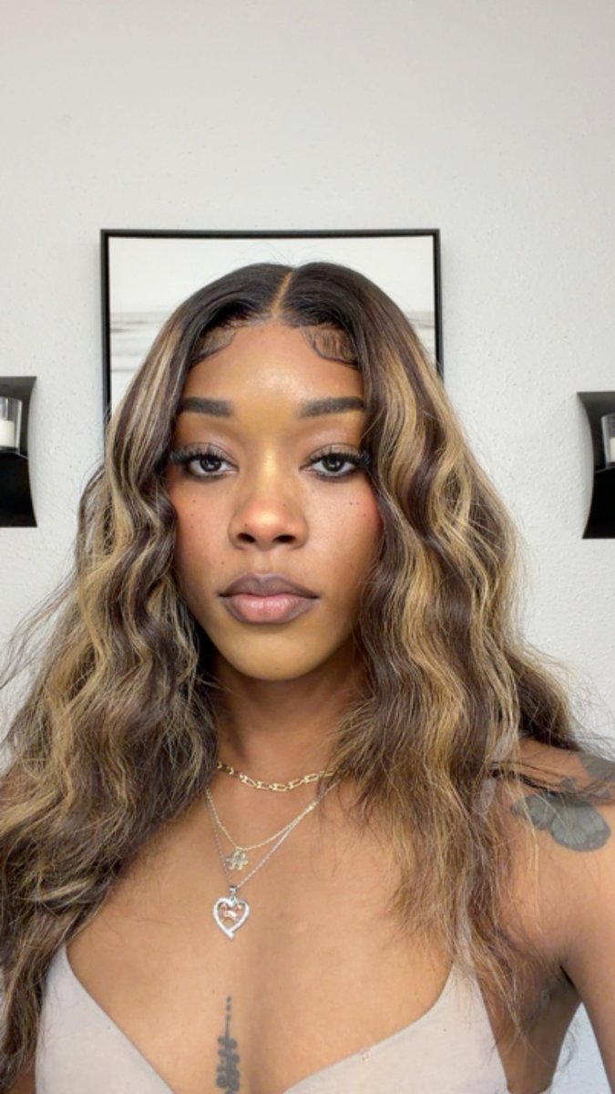 Samerellaaa's tweet image. just dropping in..