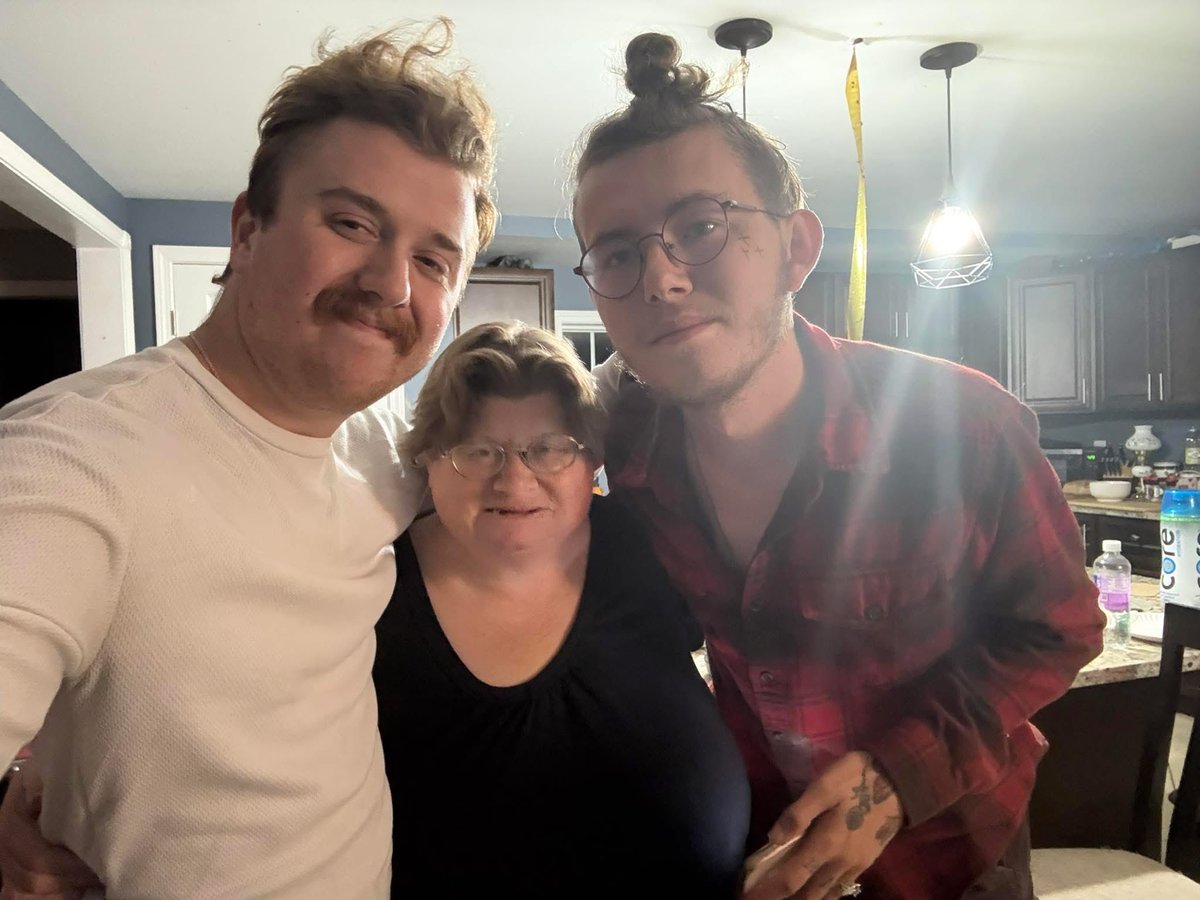 Byron_Wx's tweet photo. My Momma is undergoing major surgery  tomorrow afternoon. Prayers would be greatly appreciated. https://t.co/J1v2CJ19sz