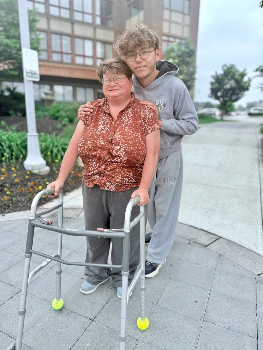 Byron_Wx's tweet photo. My Momma is undergoing major surgery  tomorrow afternoon. Prayers would be greatly appreciated. https://t.co/J1v2CJ19sz
