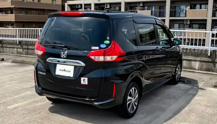 earthcar's tweet photo. 【車両入替のお知らせ🚗】
港区芝浦4丁目ステーションにて、
セルフレンタカーのホンダ・フリードが車両入替となりました。
通勤やお出かけなど、さまざまなシーンでぜひご活用ください。
👉 詳細・ご予約はこちら
 https://t.co/NjbXm73uzr
#車両入替 #セルフレンタカー #ホンダ #フリード #港区芝浦 https://t.co/lubH7pU1w4