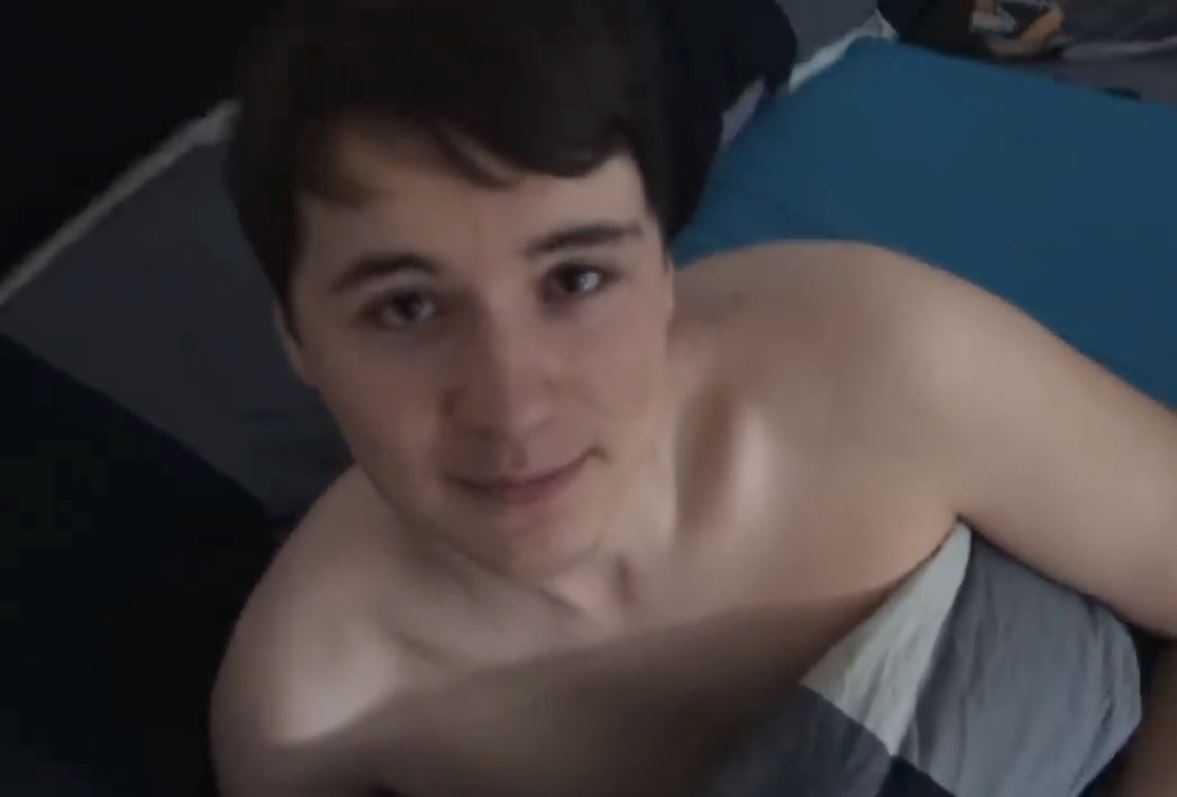 hourlydan's tweet image. 