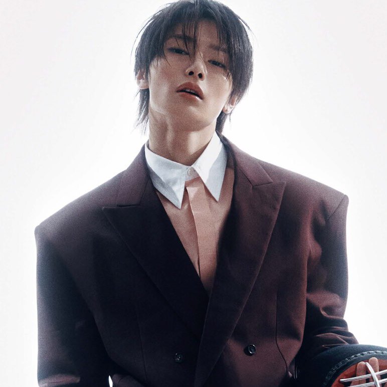 love4yji's tweet image. N A M J A