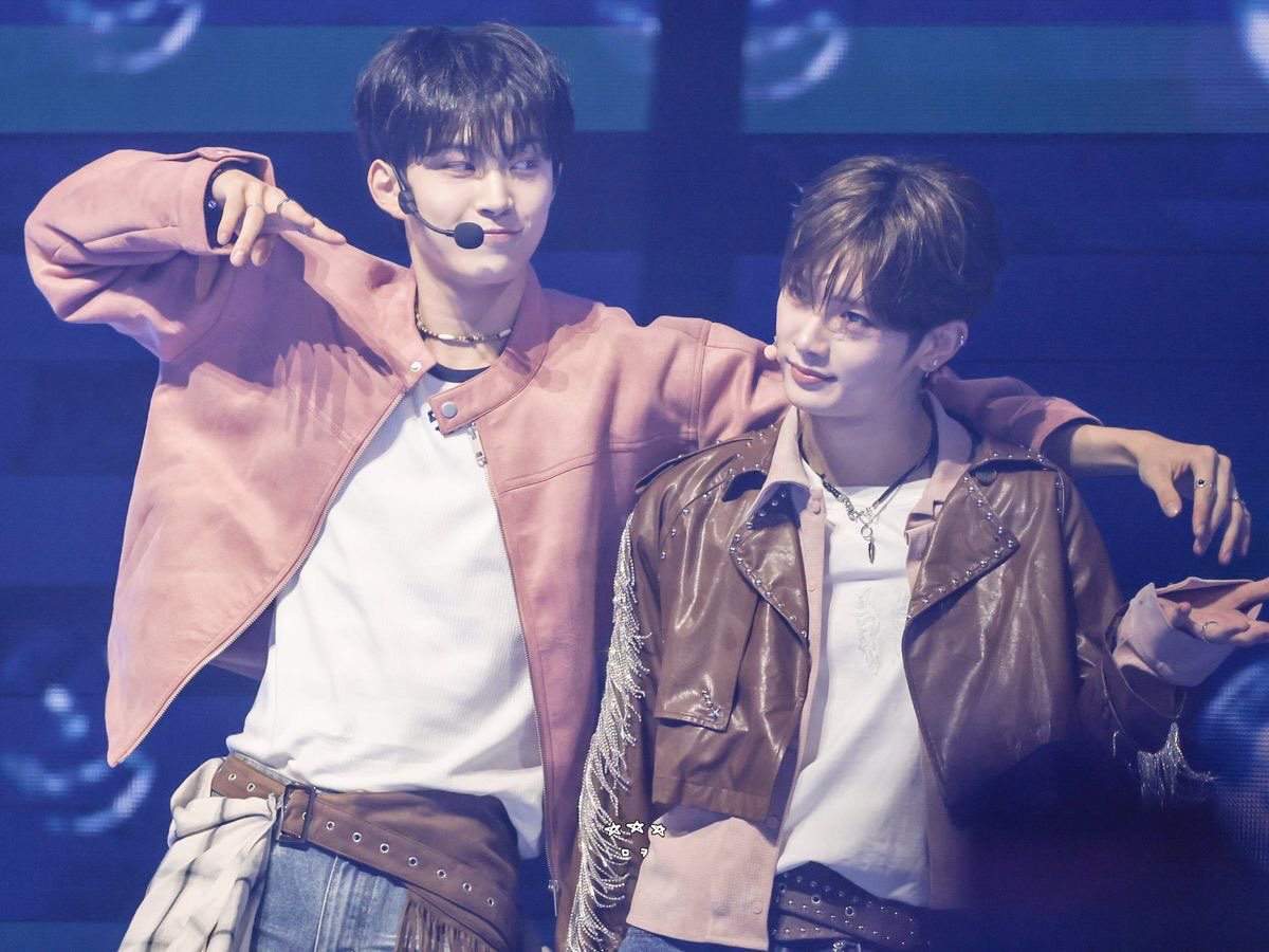 安新.. tweet media