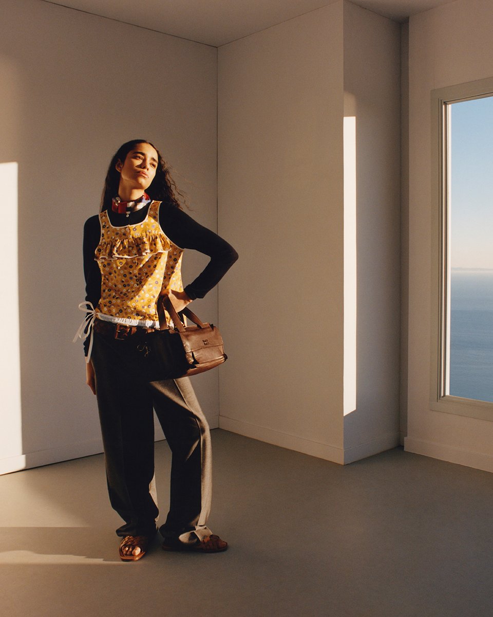 ⭐︎新品未使用⭐︎MIU MIU 2000年秋服レザー コサージュ MIU MIU JAPAN (@miumiu_japan) / Posts / X