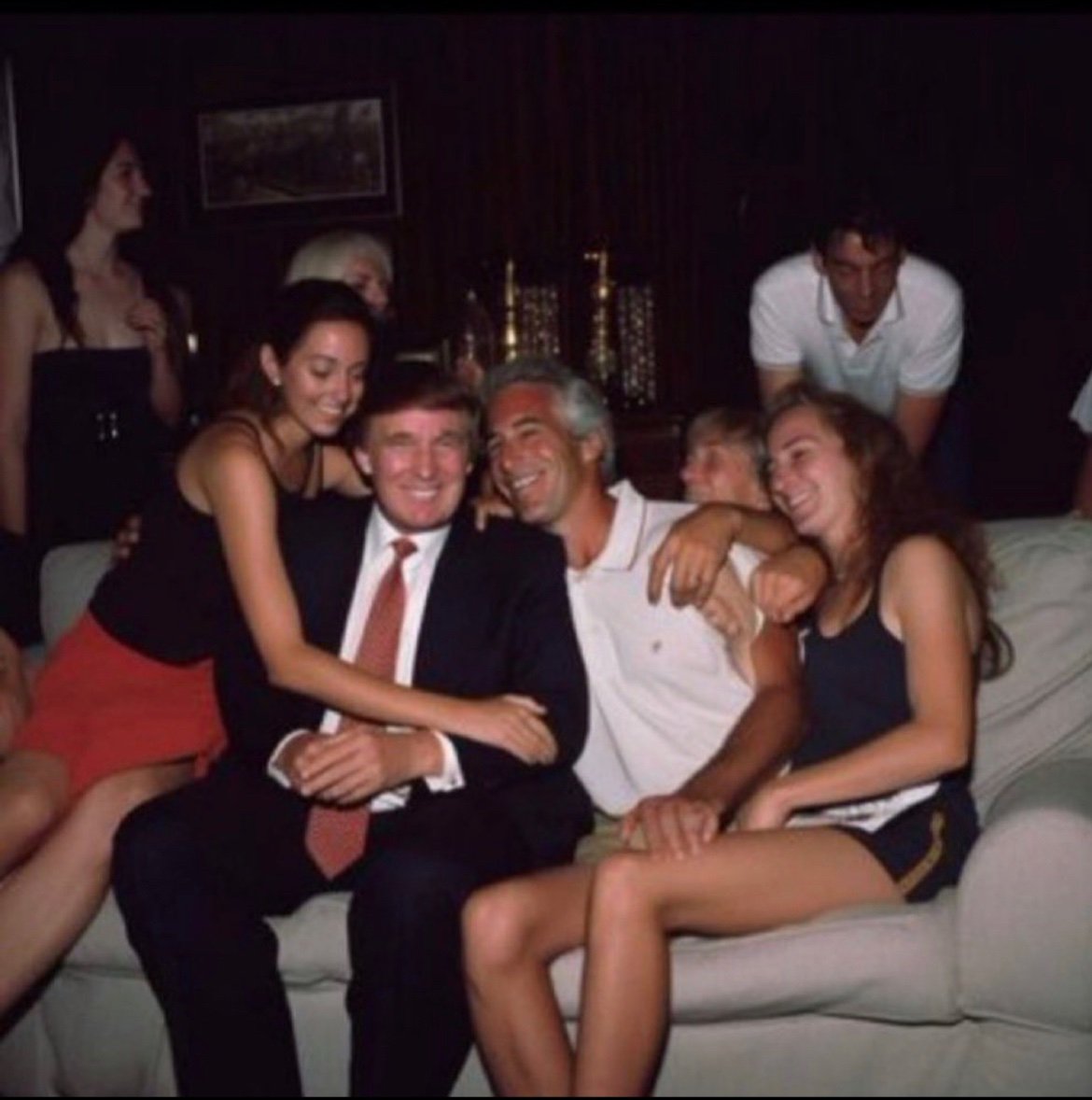 Lucius Quinctius Cincinnatus tweet media