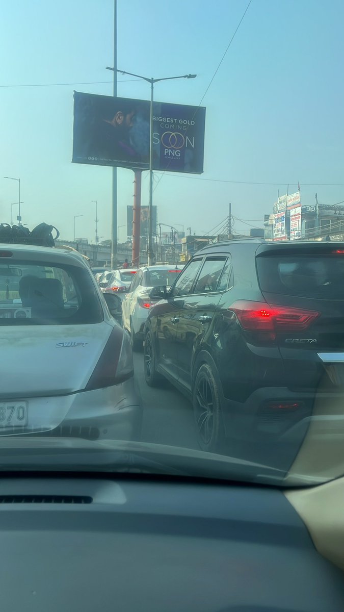 ये रोज़ के जाम से लखनऊ बेहाल है सूद लेने वाला कोई नहीं location deva road matiyari 
<a href="/lkopolice/">LUCKNOW POLICE</a> <a href="/dgpup/">DGP UP</a> <a href="/uptrafficpolice/">UP Traffic Police</a>
