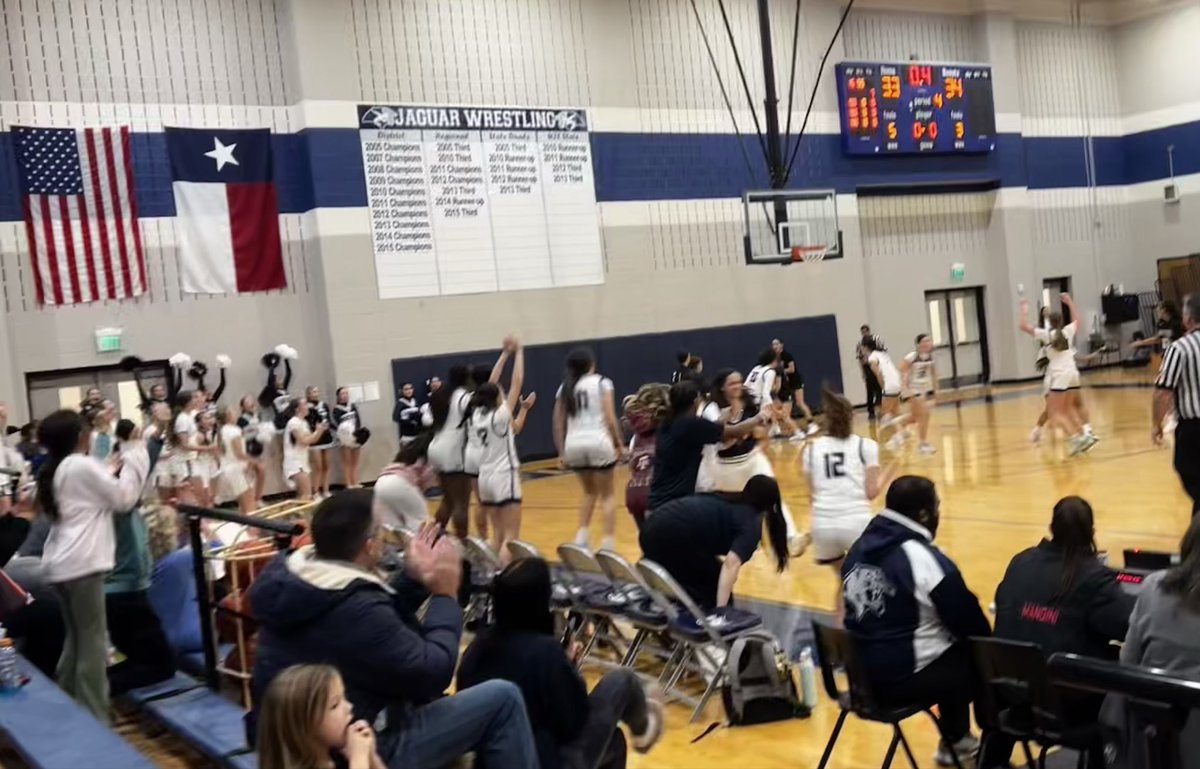 Alexis Burris tweet media