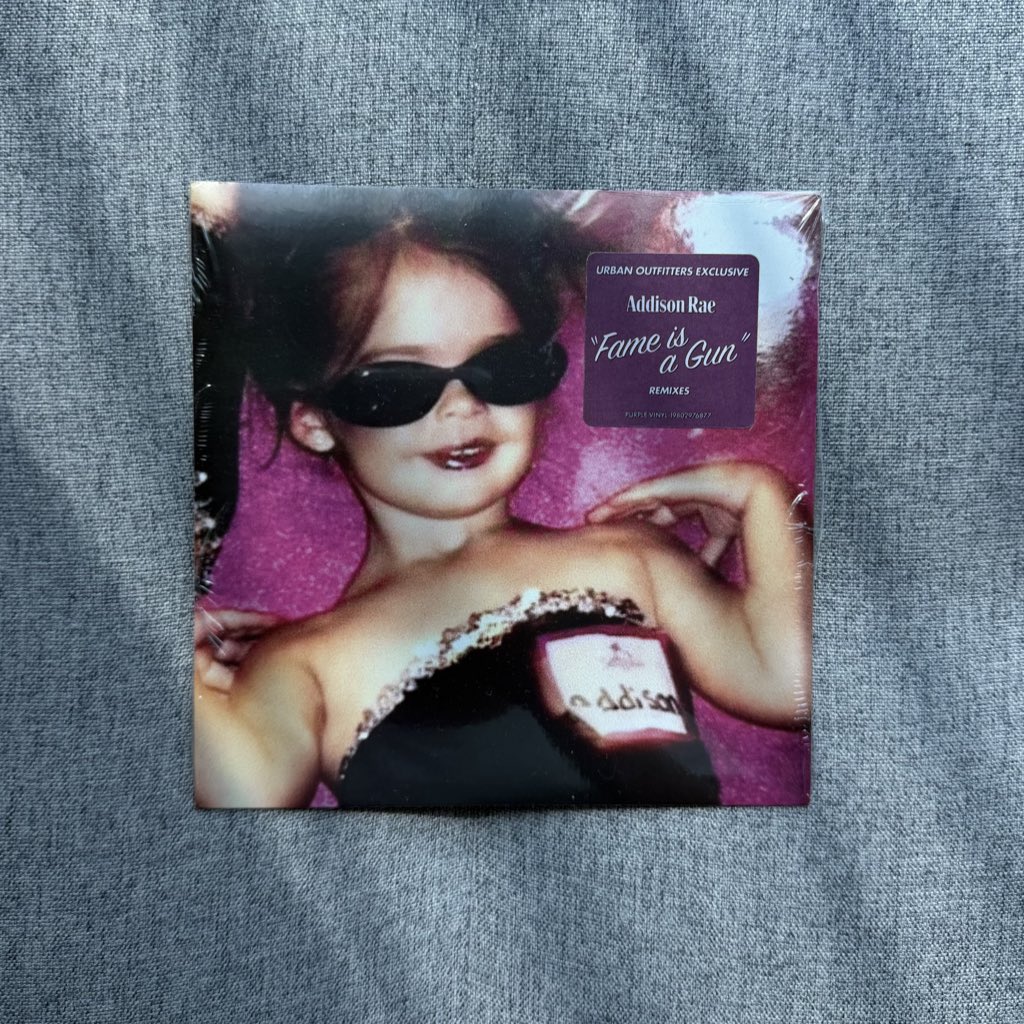 [ พร้อมส่ง ] Addison Rae 💜

- Addison Rae UO Exclusive 7” Vinyl

🏷️ 1,090 บาท รวมส่ง

#FreeNowInStock #ตลาดนัดสากล #แผ่นเสียง