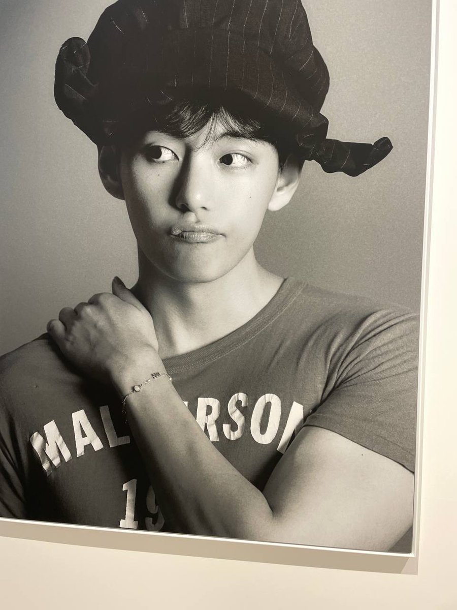 Если я молчу, это не значит, что я молчу 😉🫠 прибило меня выставкой знатно) 
Этот человек никогда не перестанет меня удивлять! Просто слова люблю здесь уже недостаточно ❤️‍🩹
#V_TYPE非