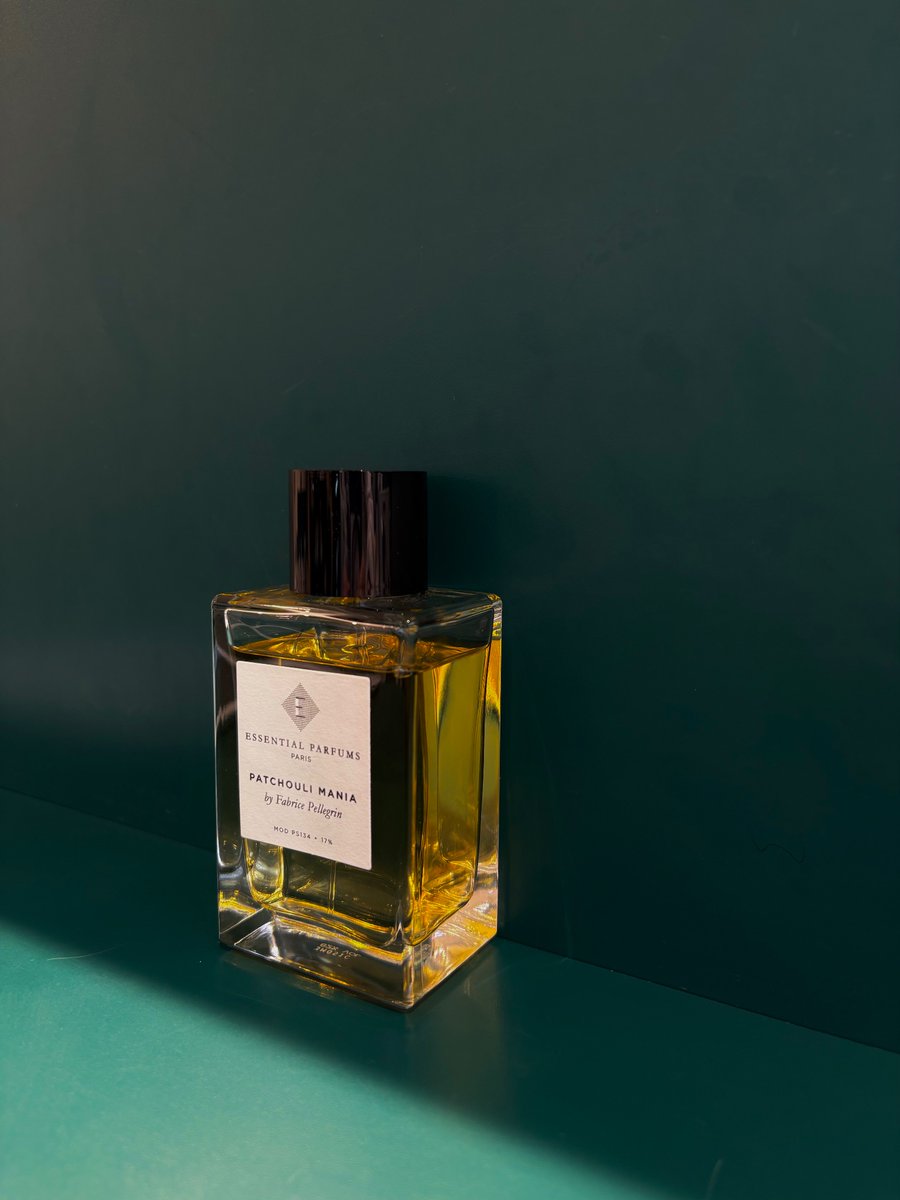 Essential Parfums｜パチョリ マニア ヘーゼルナッツとコリアンダーが