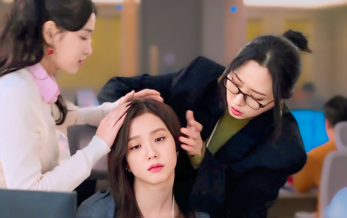 RossJS_'s tweet image. Seo Mirae, getting closer and closer. 
#Jisoo