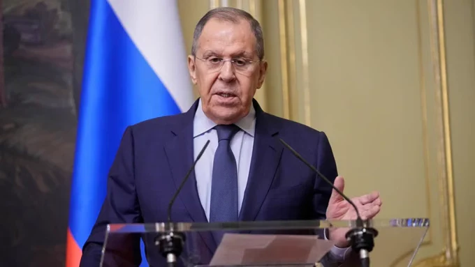 لاوروف می گوید بریتانیا دیگر نباید خودش را «کبیر» بنامد