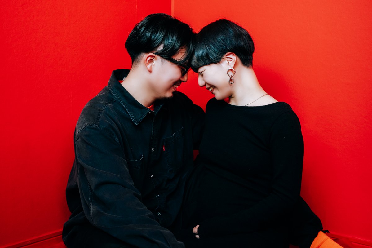 Image for the Tweet beginning: 🌀恋愛で沼りやすい人の特徴🌀

💘 一途すぎて一直線
💬 褒められると依存しがち
📱 SNSチェックが止まらない
🎭 理想を相手に重ねすぎ
🤍