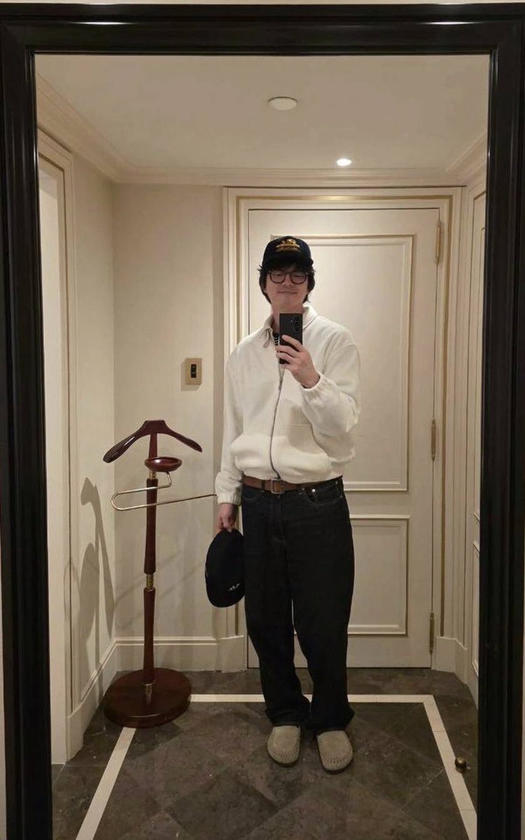 LoveYooHome2012's tweet photo. ความอบอุ่น x ความหล่อ x ความกงยู 

cr #GongYoo ig story https://t.co/UGtXlgP8vN