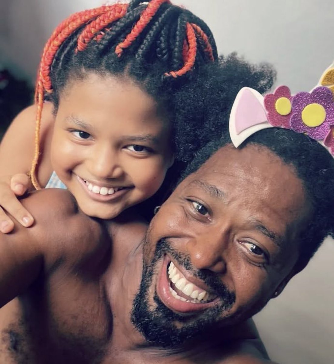 WesleyNeto1t's tweet image. Tem algo no Leandro que me faz gostar MUITO dele. Ele transborda no silêncio. Desde o primeiro dia me chamou atenção não só pela história, mas também pela ética, pelo jeito de falar e até pela forma como ele observa e lê o jogo. Acho que encontrei meu protegido da edição. #BBB26