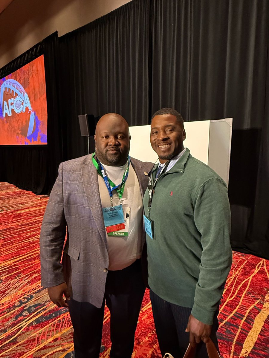 Coach Dante Bush tweet media