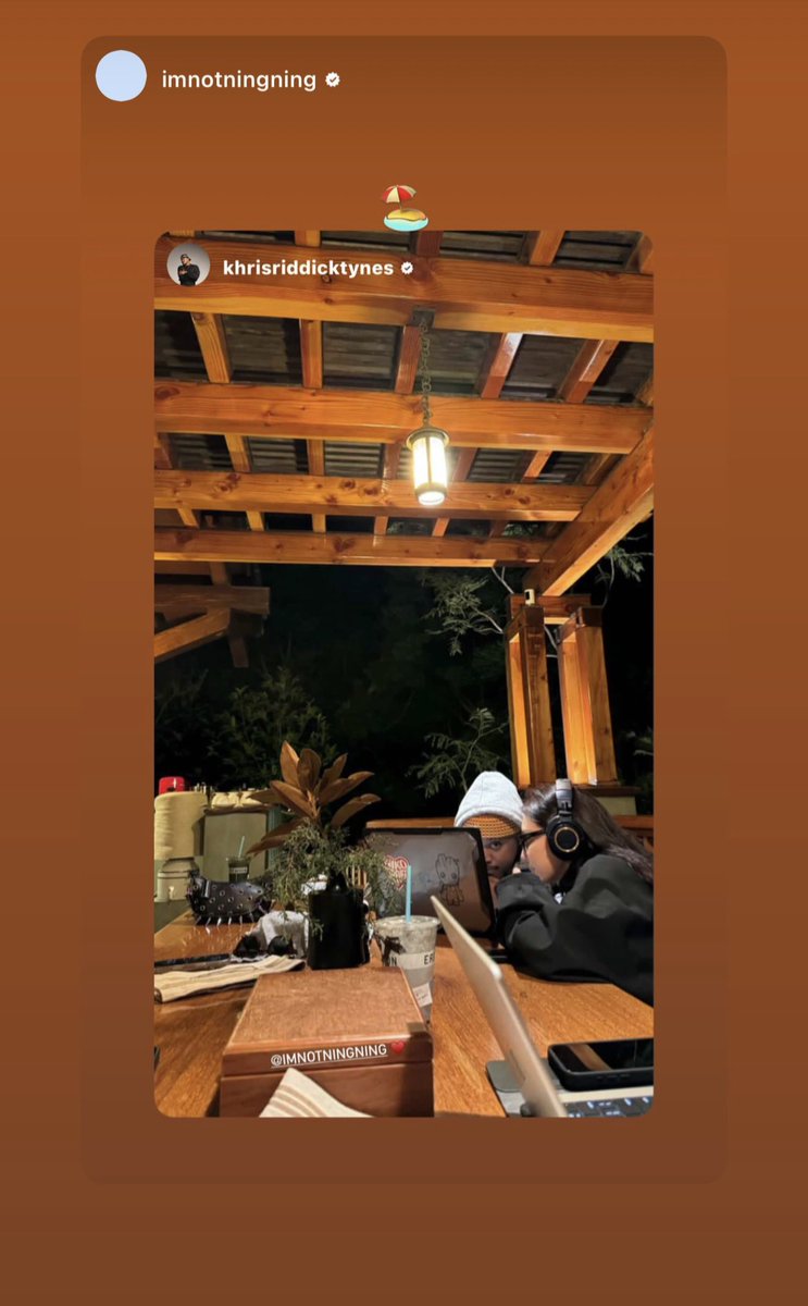 wntrult's tweet image. Khris Riddick-Tynes shared a new picture with aespa NINGNING via a new Instagram story update

Khris is a four-time Grammy nominated record producer and songwriter known for his work with Kehlani, Ariana Grande, and SZA. 

Khris: “🏖️”