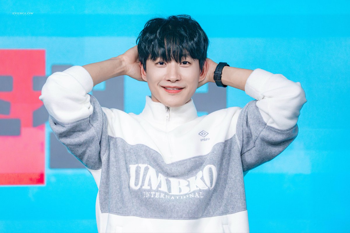 260119 집들이콘서트: 새해 운동 추천서 , 포토타임

뮤지컬배우 , #정욱진