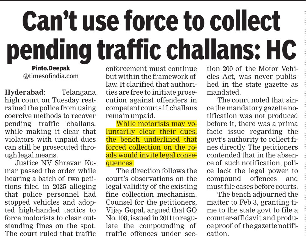kochattil's tweet photo. Despite a high court order, a traffic police constable continues to collect fines from motorists at Tivoli Cross Roads. When I questioned how the High Court orders were being violated, another constable in the booth told me to complain to anyone I want to. This is the level of arrogance.
@HYDTP  @hydcitypolice @CPHydCity
