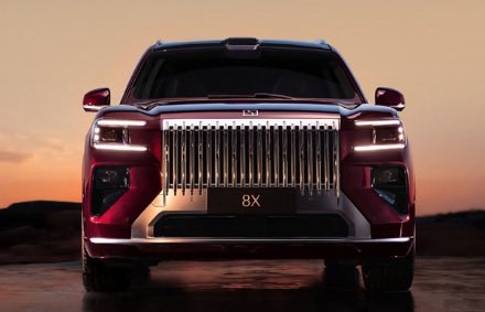 OtsileJK's tweet image. While most plug-in hybrid vehicles have around 50 to 100+ km of pure EV range, the Chinese are constantly developing advanced battery technology with greater electric range.

The latest automaker with groundbreaking battery technology is Geely's luxury sub-brand - ZEEKR. Their…