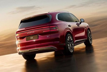 OtsileJK's tweet image. While most plug-in hybrid vehicles have around 50 to 100+ km of pure EV range, the Chinese are constantly developing advanced battery technology with greater electric range.

The latest automaker with groundbreaking battery technology is Geely's luxury sub-brand - ZEEKR. Their…