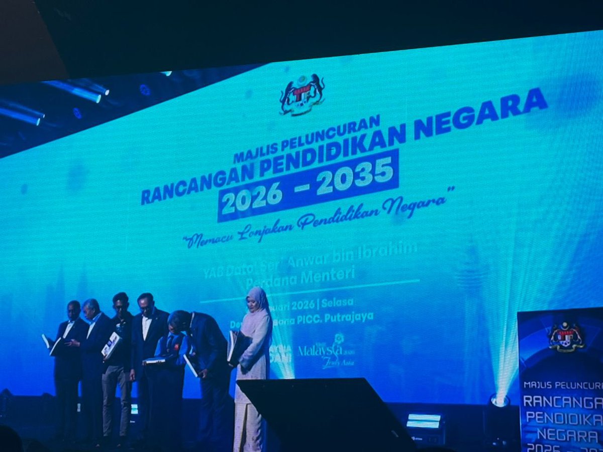 Maldives in Malaysia tweet media