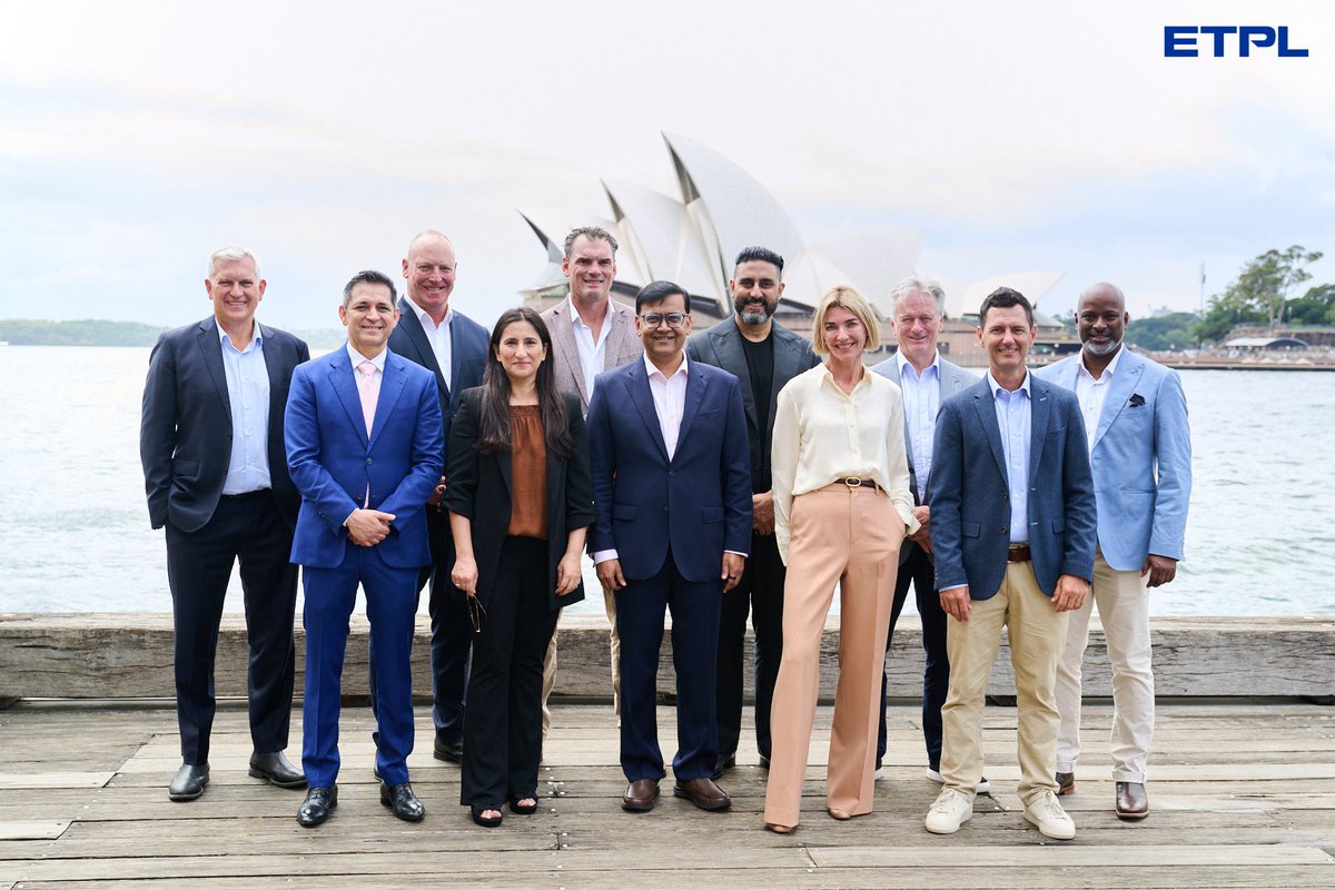 CricSuperFan's tweet image. The European T20 Premier League has landed!

The first three owners are locked in:
🏏 Steve Waugh ➡️ Amsterdam (His T20 debut!)

🇳🇿 Nathan McCullum &amp;amp; Kyle Mills ➡️ Edinburgh

💥 Glenn Maxwell ➡️ Belfast

Europe’s T20 era starts here. Who’s excited? 🇪🇺🏏

#ETPL @etplofficial