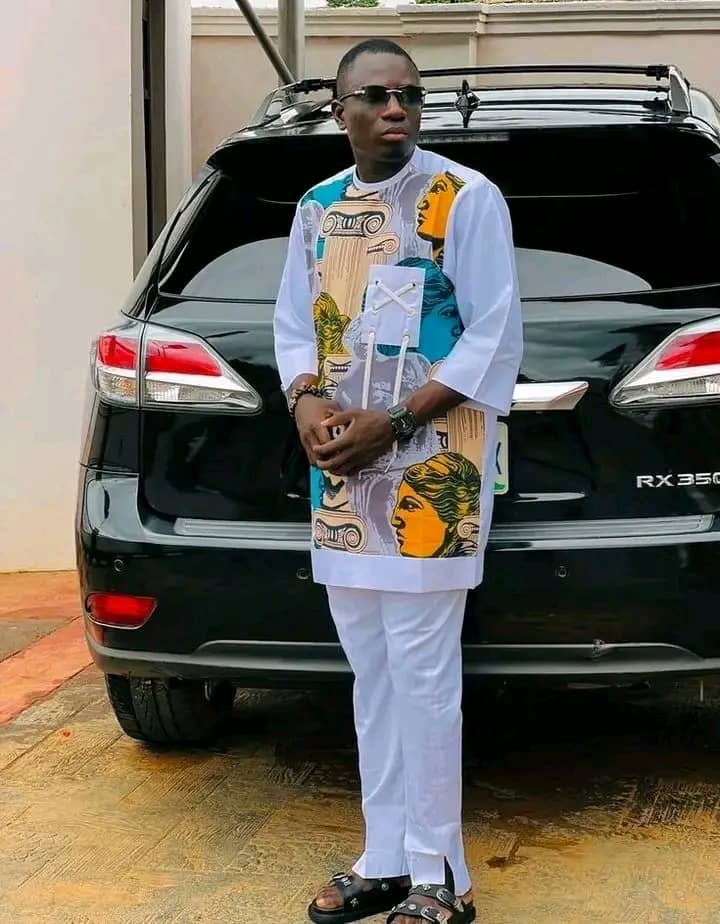 My name is Arinze, I sew senators wears very well.

I will appreciate your kind patronage. 

I sew for big designer brands in Lagos but is based in Aba.

You can verify me on:

+234 707 958 5057.

God bless you 🙏.