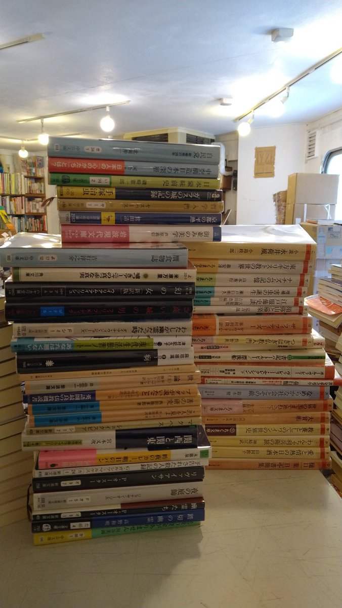 簡単なものですが、chatGPT氏と相談しながらで大体1日でできました。