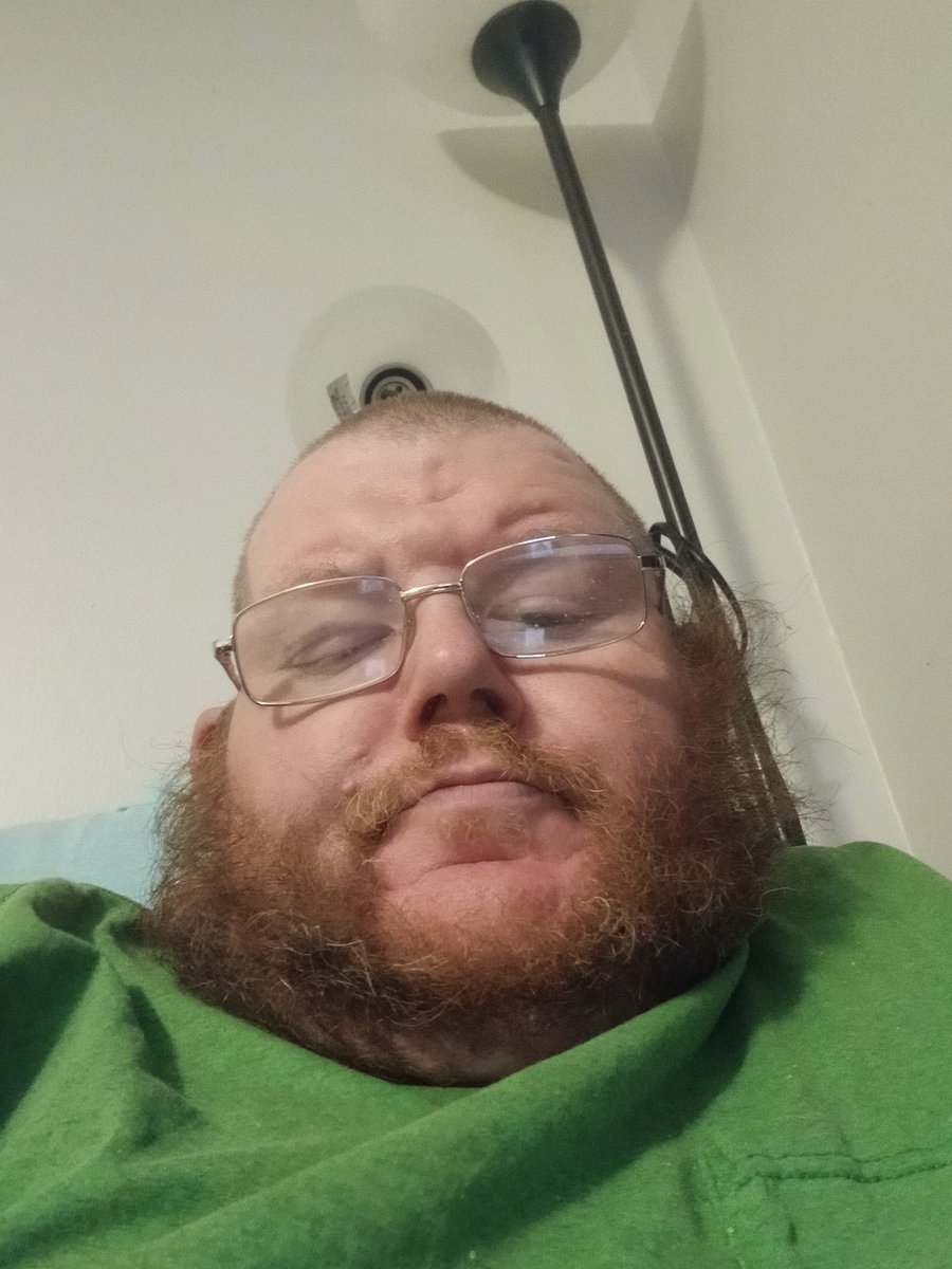 RobertH52679735's tweet photo. It my  birthday I'm 43 do I look good for my  age https://t.co/93w7f4u3jq