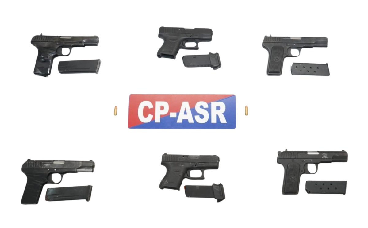 DGPPunjabPolice's tweet image. In a major breakthrough, #Amritsar Commissionerate Police busts a cross-border illegal arms module linked to #Pakistan-based smugglers, apprehends 2 operatives and recovers 6 sophisticated pistols (Two #Glock, Four .30 bore) along with 2 live cartridges.

The arrested accused