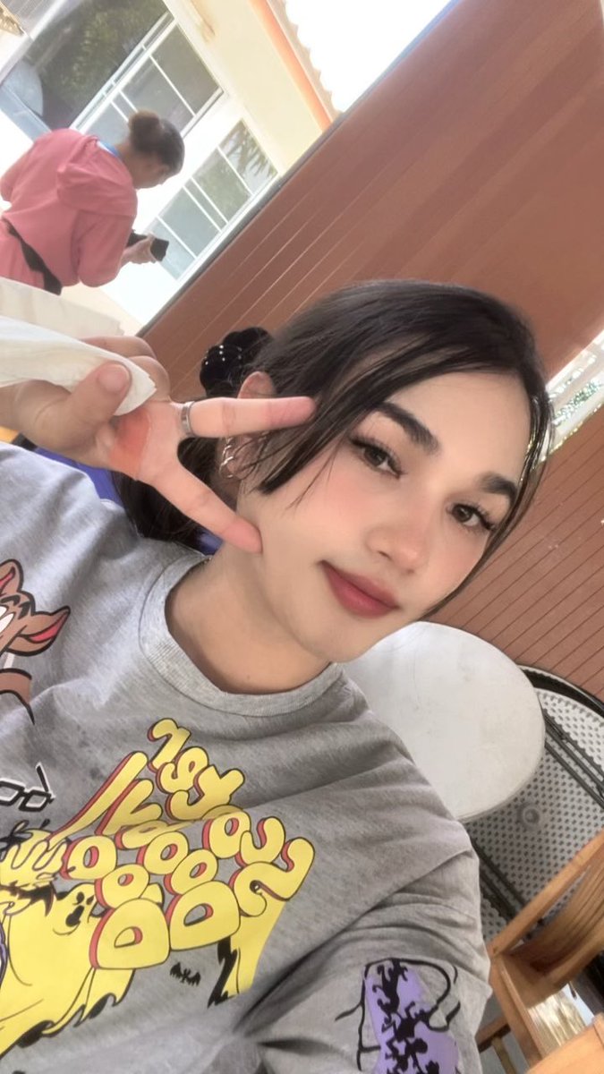 สาลี่ tweet media
