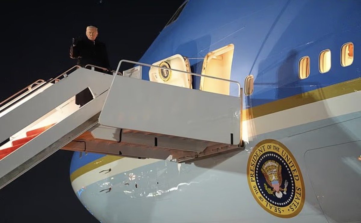 MAGAVoice's tweet image. JUST IN 🚨 President Trump has now successfully switched planes and is on his way back to Davos

President Trump is determined to embarrass all of the world leaders there

LET’S GO 🔥