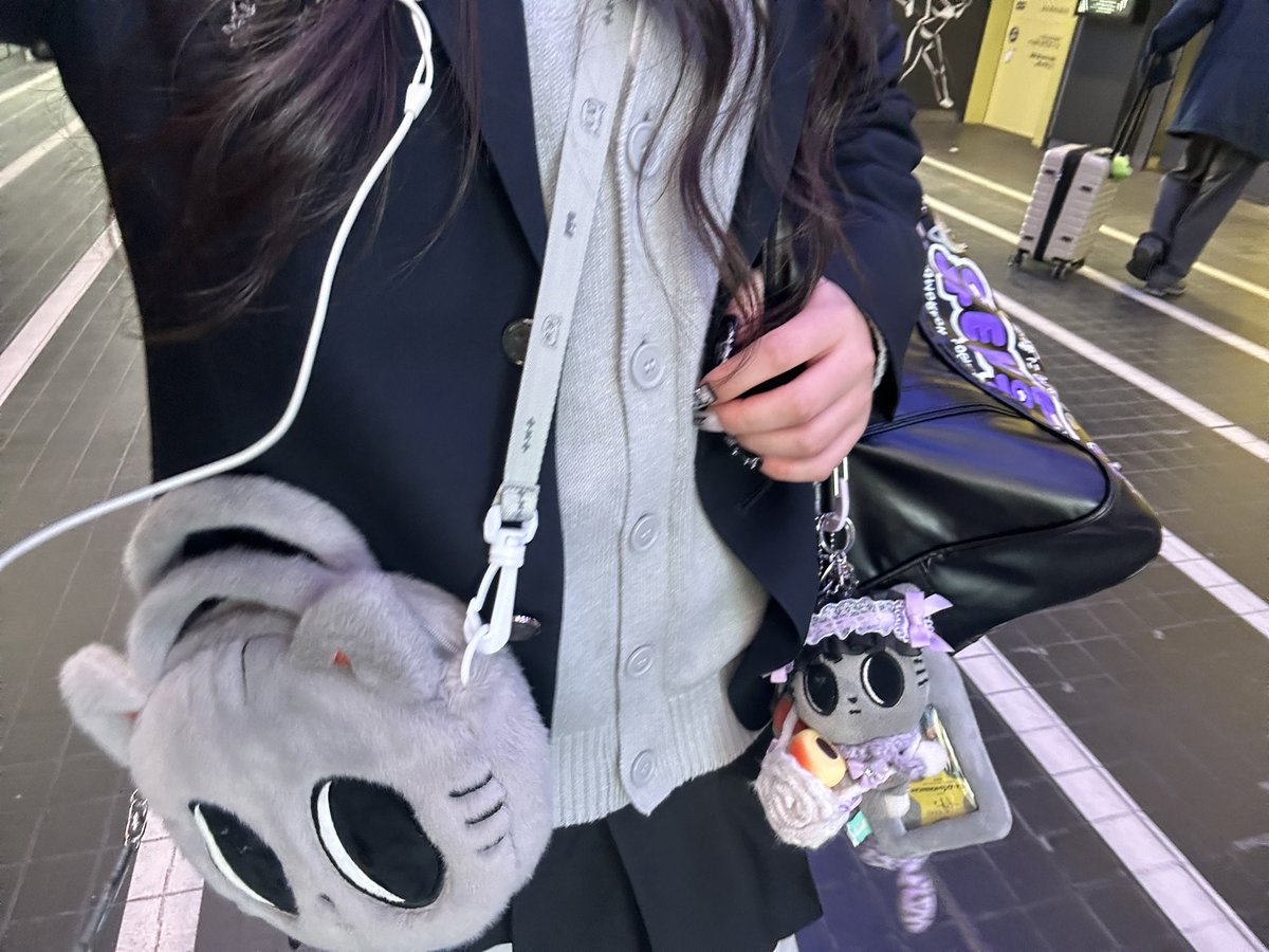 後頭部 tweet media