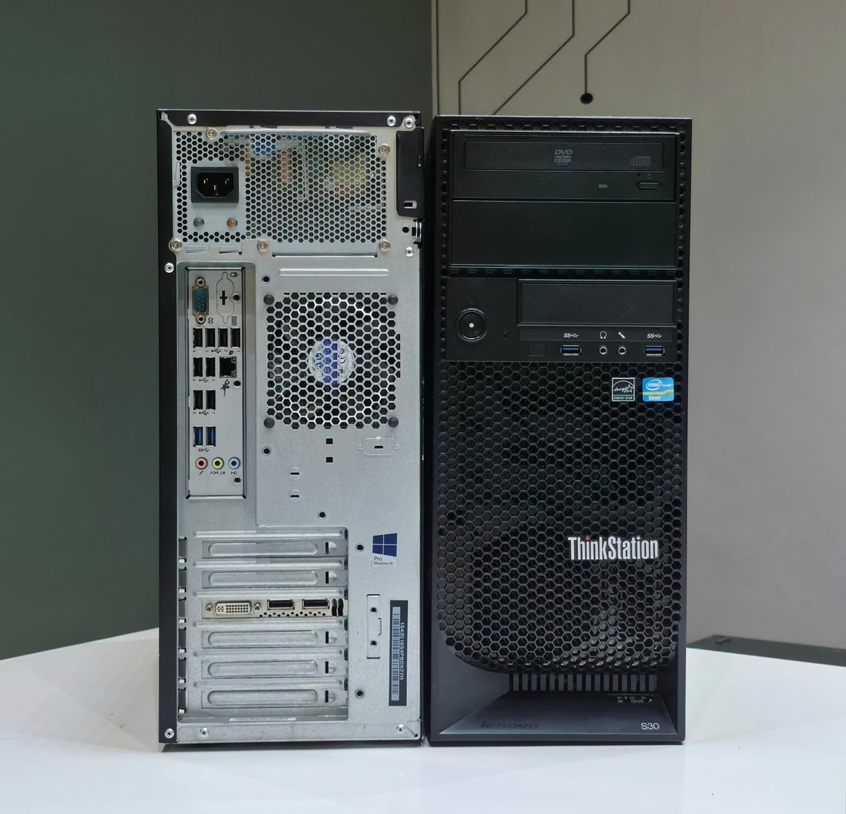 RcomputerRiyaz's tweet photo. 🔥 Lenovo S530 Tower Workstation 🔥
Perfect for Graphics, CAD &amp; 3D Work
💻 Xeon 1620 v2 | 16GB RAM
🎮 Quadro K2000 2GB
💰 ₹12,000/- (Bulk Available)
📍 Mumbai | 📞 8691914641
#Lenovo #Workstation #GraphicsPC #CAD #BulkDeal #UsedComputers #MumbaiIndians https://t.co/t4WsMmZsqN
