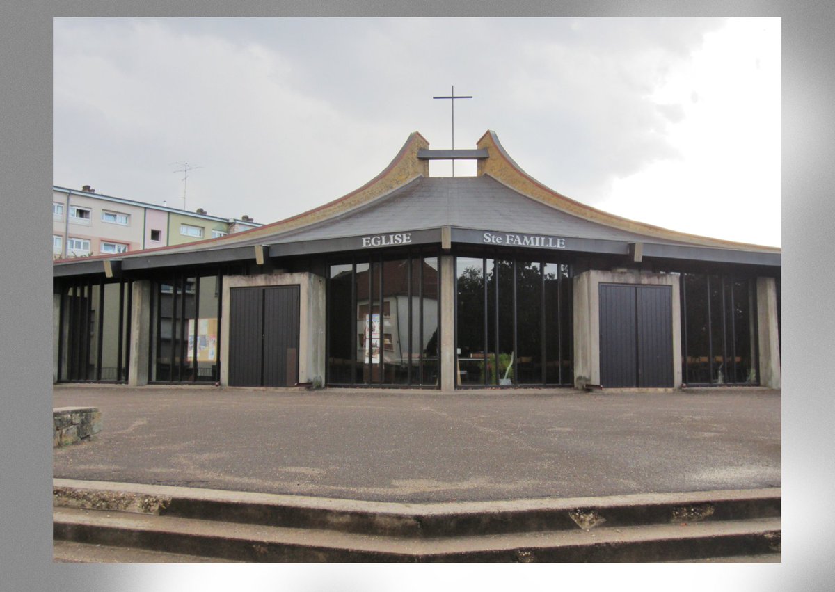 Image for the Tweet beginning: 🚨⚡️À Metz, l’église de la