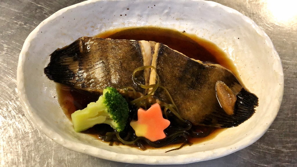hiromesotweets's tweet photo. #北海道 #函館 #南茅部 #源泉かけ流し #天然温泉 #旅行 #ホテル #ホテル函館ひろめ荘 #大寒 #今が旬 #ババガレイ #煮つけ 
「ババガレイ（ナメタカレイ）」が一番美味しい時期になりました。煮つ���付きライトプラン大好評!!
当ホテルブログ更新しました⇒https://t.co/JT6EHEx9uv https://t.co/JFOtP5ONt0