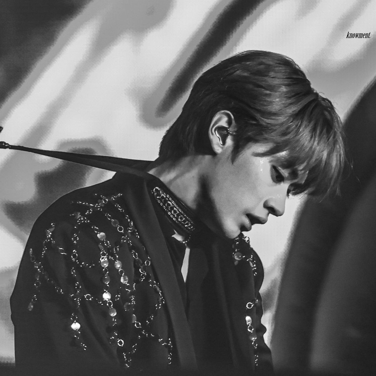 10know25's tweet image. 제발................................................