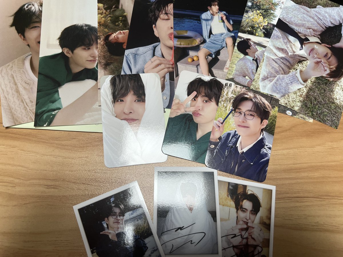 이번 영재 포카 시그에 있는것도 글코 다 역대급으로 이뻐서 넘 맘에듬