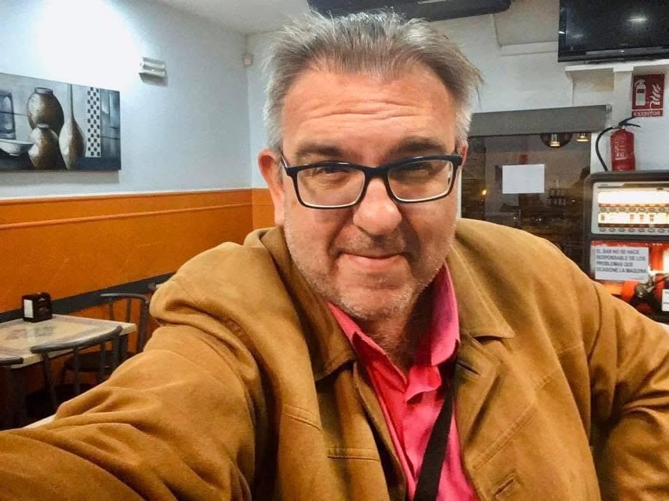 ✅ Buenos días, malandrines… un café ☕️ y al lío 😜🎙️

✅ De 7h a 10h #LoQueHagaFalta con <a href="/VteAlventosa/">Vicente Alventosa</a> 

¡Feliz Miércoles! 

107.7 FM 📻 
playradiovalencia.es

#LaRadioQueSienteValencia