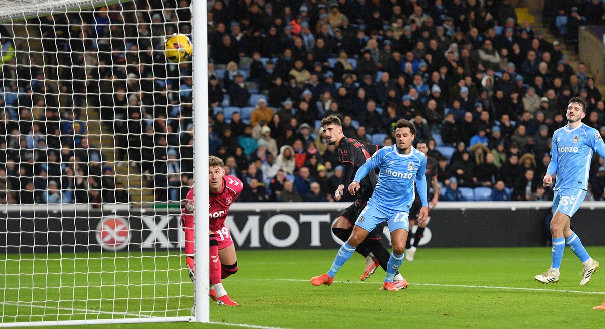 'They'll give everyone a difficult game in this league' - Frank Lampard praises 'very good' #Millwall after narrow home win

southwarknews.co.uk/sport/football…
