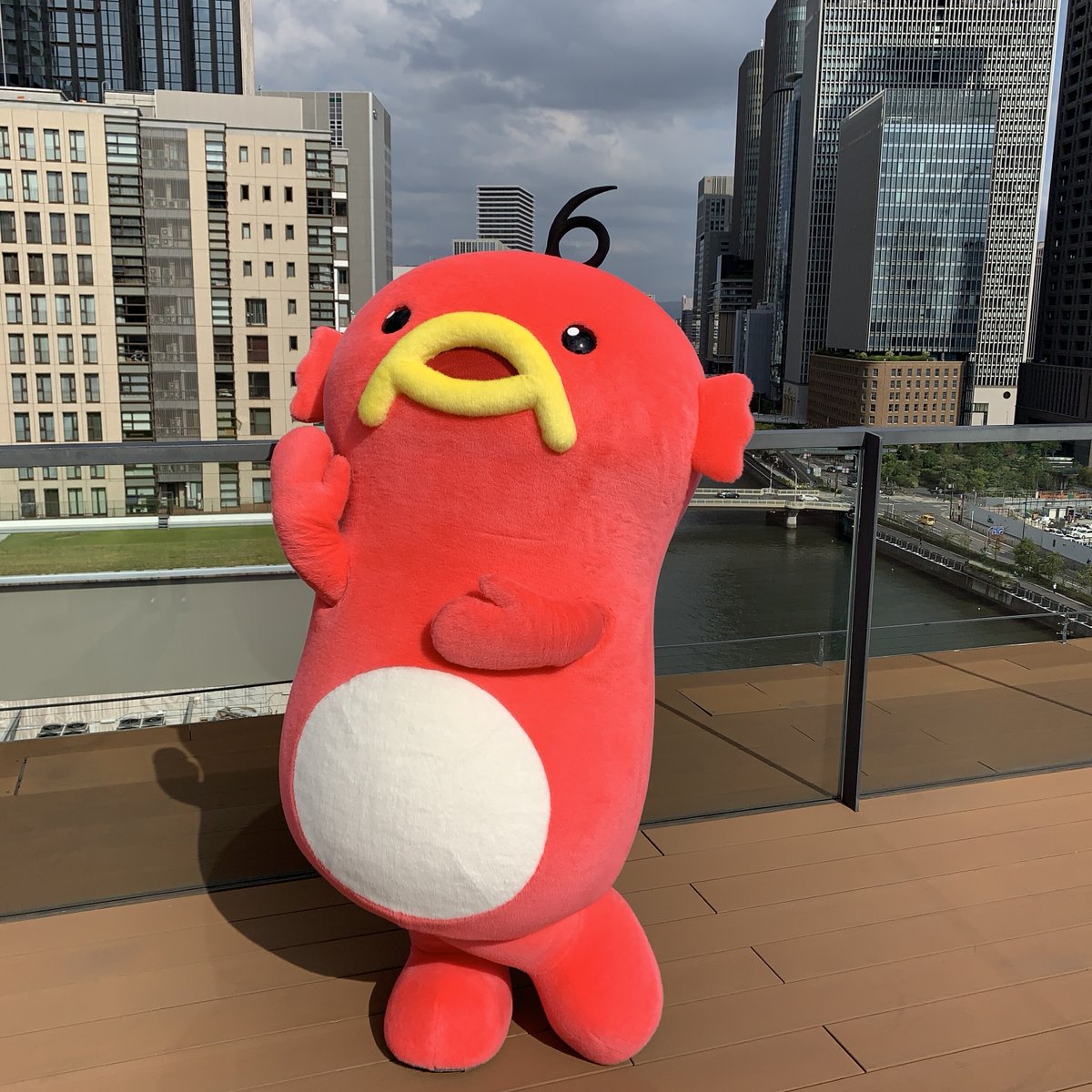 寒波による計画的な運休や通行止めが各所で案内されていますね📺
お出かけの際はくれぐれもご注意を🥶  #朝日放送 #abcテレビ #マスコットキャラクター #ご当地キャラ #道中ご安全に