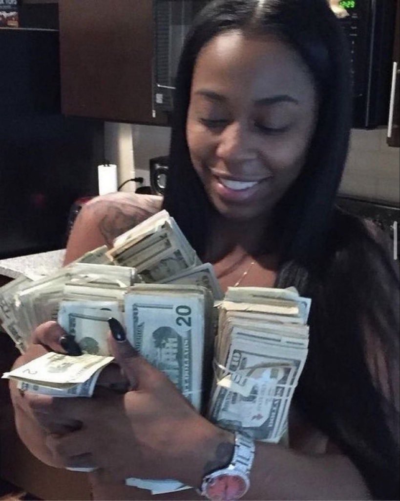 Good morning beautiful people❤️✨

Today is another day to make millions 💰

Let’s grind harder today!!